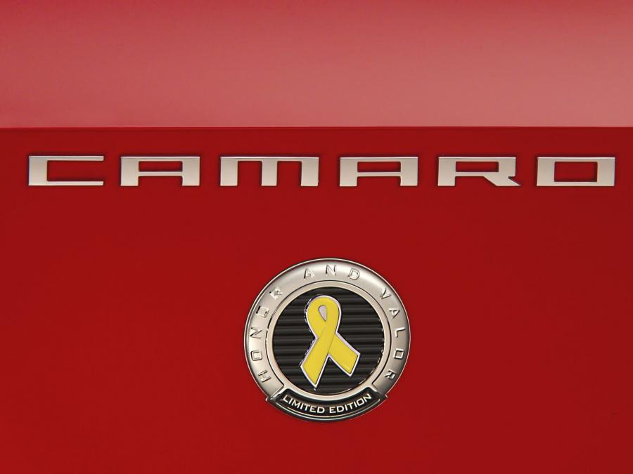  Chevrolet Camaro SS Honor and Valor 2011 года  (фото 3 из 3)
